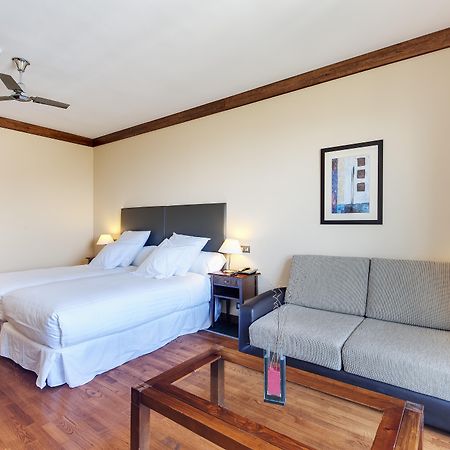 Hotel & Spa Real Badaguas Jaca Екстер'єр фото
