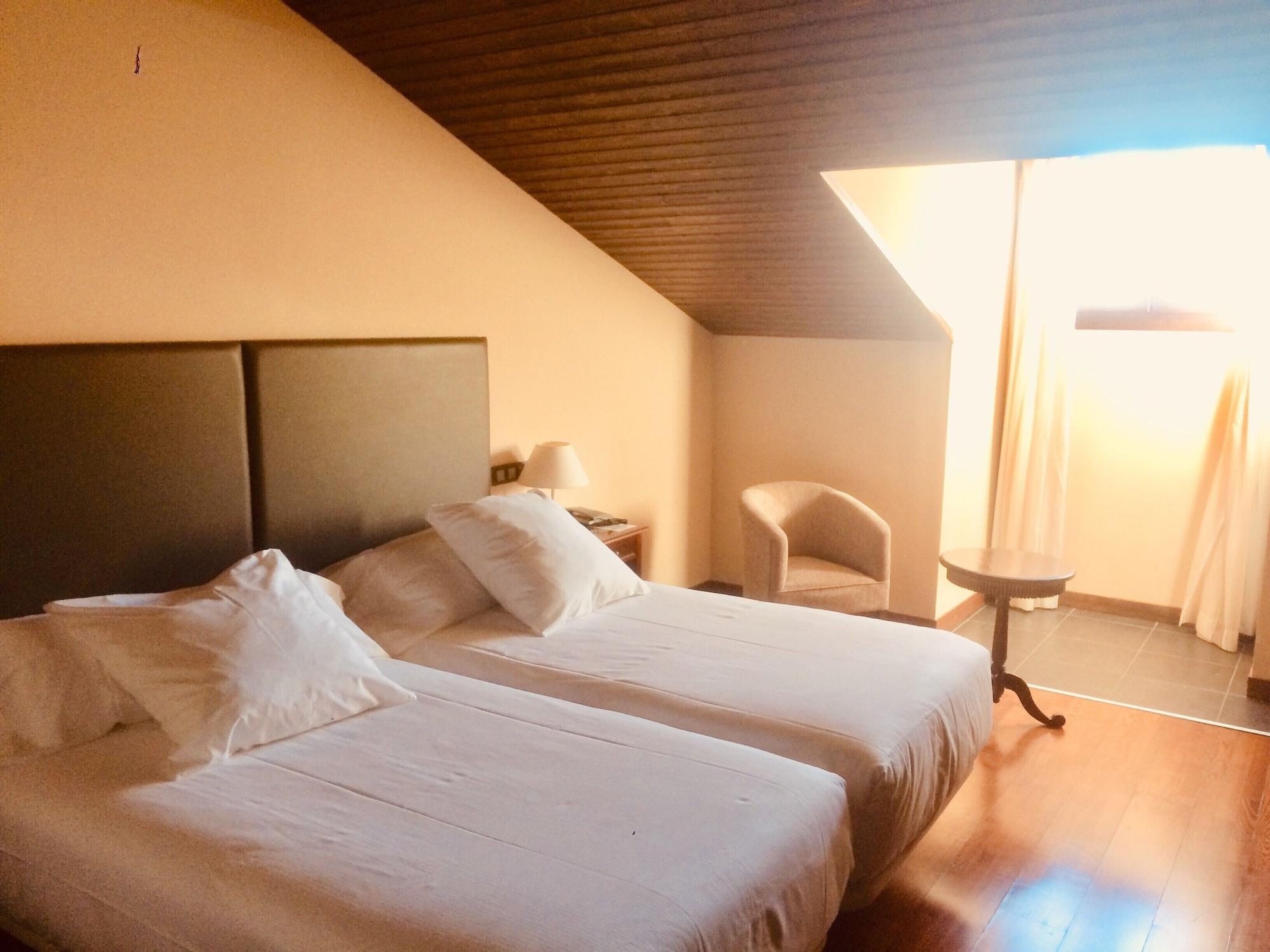 Hotel & Spa Real Badaguas Jaca Екстер'єр фото