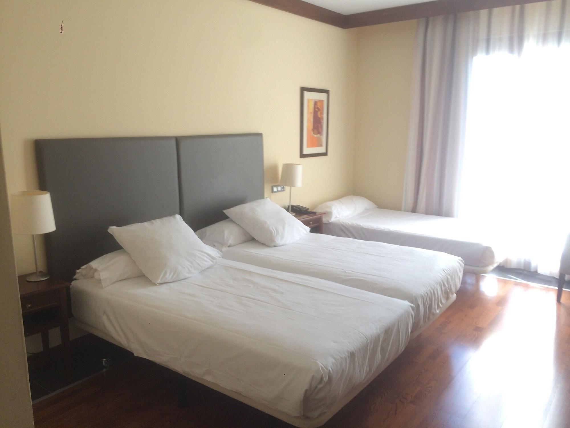 Hotel & Spa Real Badaguas Jaca Екстер'єр фото